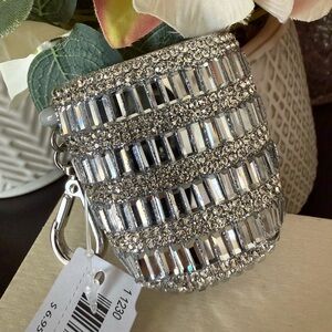 🆕💍 BATH & BODY WORKS “BAGUETTE GEMSTONES” POCKETBAC SANITIZER HOLDER. BRAND NEW